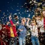 Jak přežít čekání na půlnoc? 11 silvestrovských aktivit pro zpestření a zábavu s dětmi.